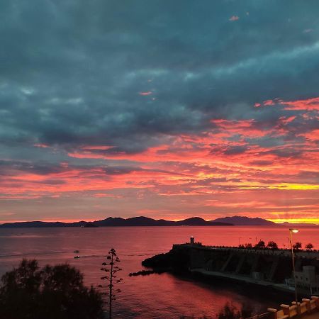 Domus Tilla Piombino Bagian luar foto