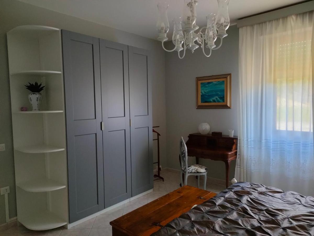Domus Tilla Piombino Bagian luar foto