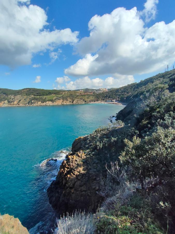 Domus Tilla Piombino Bagian luar foto